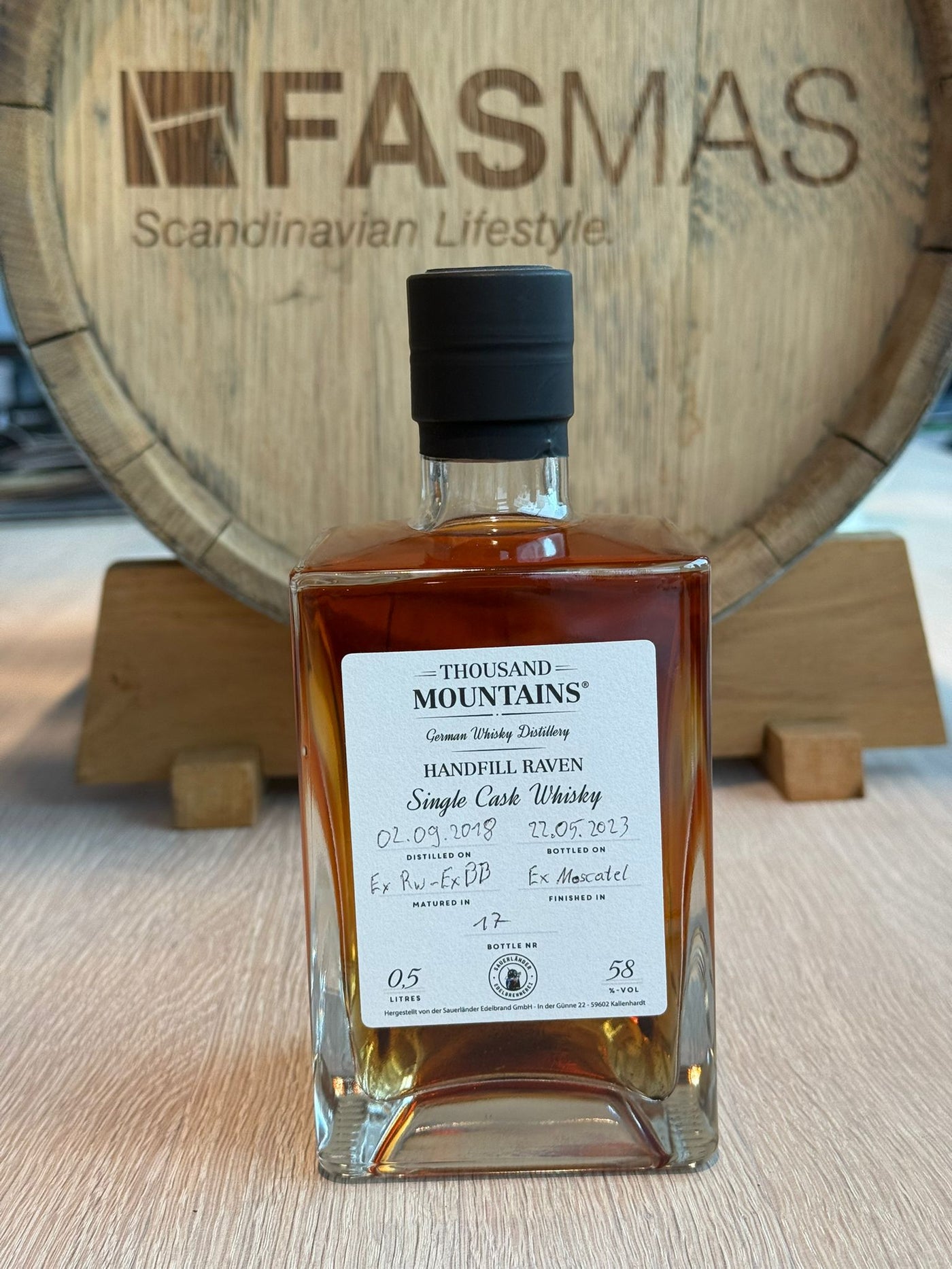Thousand Mountains „Handfull Raven“  Single Cask Moscatel