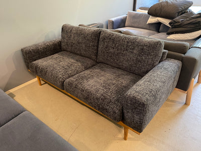 Trine Sofa | 2,5 Sitzer - Stoff Renegade Grau | Outlet