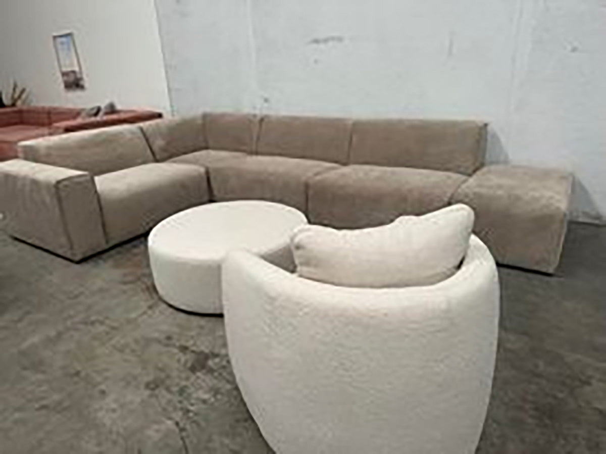 Manhattan | 2 Sitzer | Sofa mit Open-End - Hellbraun | Weicher Stoff - Links